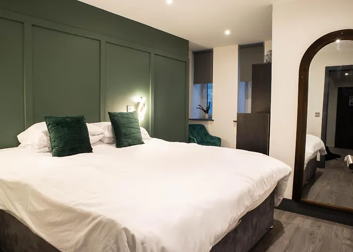 Apartment 1 Bed With Super King Bed Workspace Wifi & Netflix